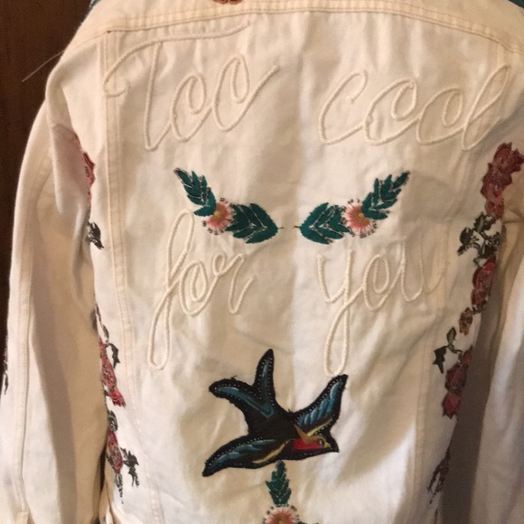 Zara Women “Cooler then you” Embroidered Beaded White Jean Jacket RARE - Picture 6 of 11
